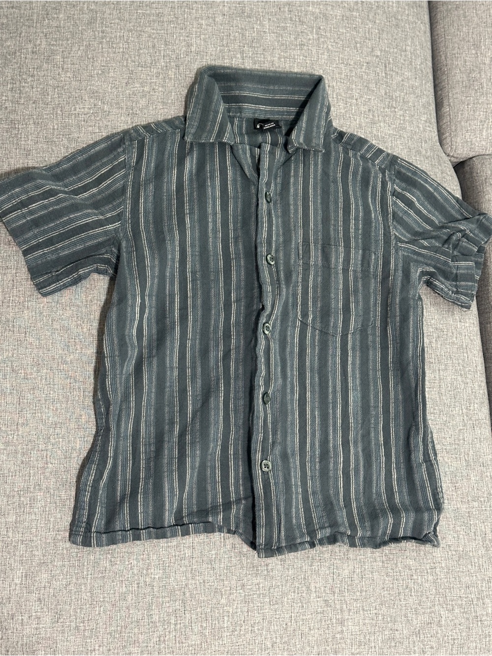 Kid’s Short Sleeve Striped Button-Up Shirt - Gray